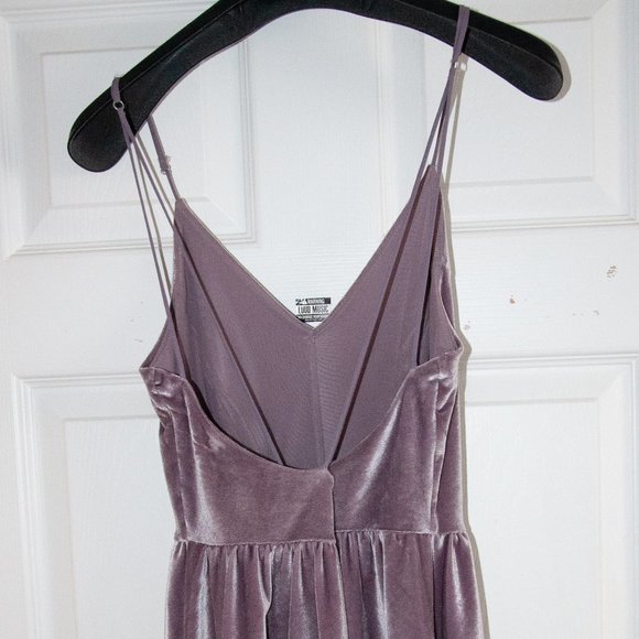 Kimchi Blue - Vanessa Velvet Fit + Flare Romper - Picture 2 of 3